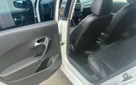 Volkswagen Polo VI (EU Market), 2010 год, 585 000 рублей, 8 фотография