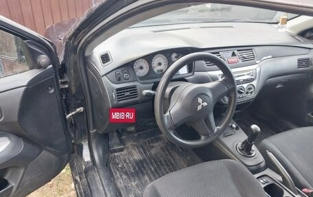 Mitsubishi Lancer IX, 2005 год, 300 000 рублей, 10 фотография