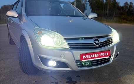 Opel Astra H, 2013 год, 650 000 рублей, 2 фотография