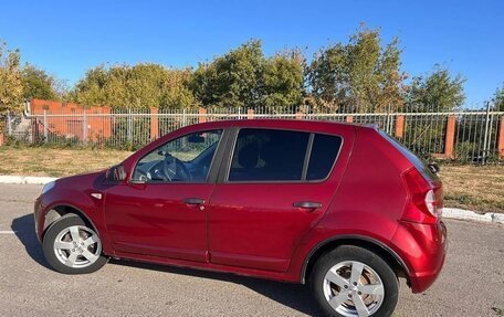 Renault Sandero I, 2011 год, 700 000 рублей, 2 фотография