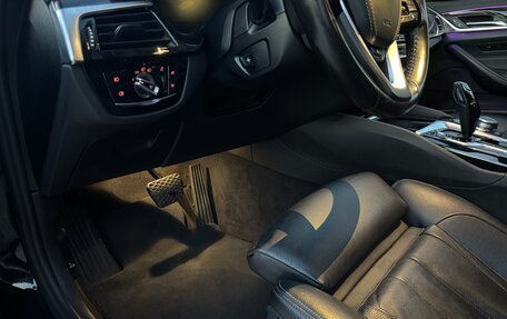 BMW 5 серия, 2019 год, 3 690 000 рублей, 12 фотография