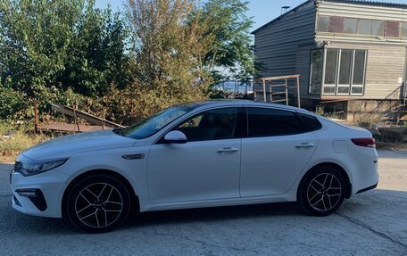 KIA Optima IV, 2018 год, 2 500 000 рублей, 8 фотография