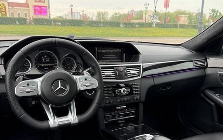 Mercedes-Benz E-Класс, 2011 год, 2 000 000 рублей, 5 фотография