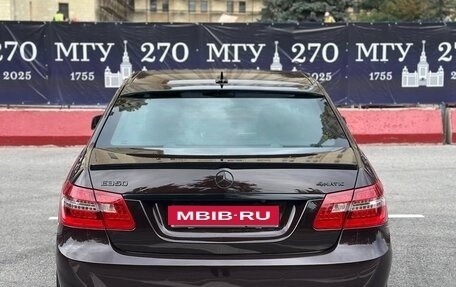 Mercedes-Benz E-Класс, 2011 год, 2 000 000 рублей, 4 фотография