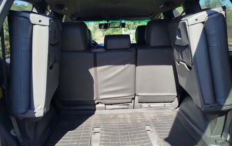 Toyota Land Cruiser Prado 120 рестайлинг, 2007 год, 2 250 000 рублей, 12 фотография