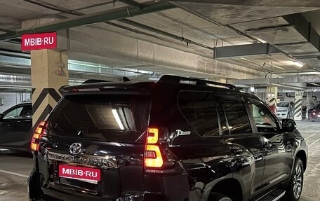 Toyota Land Cruiser Prado 150 рестайлинг 2, 2021 год, 7 500 000 рублей, 1 фотография