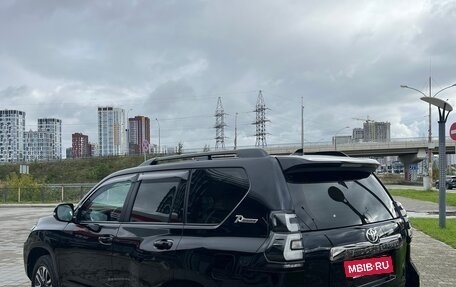Toyota Land Cruiser Prado 150 рестайлинг 2, 2021 год, 7 500 000 рублей, 7 фотография