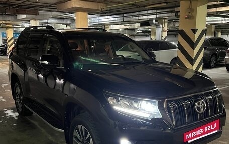 Toyota Land Cruiser Prado 150 рестайлинг 2, 2021 год, 7 500 000 рублей, 2 фотография
