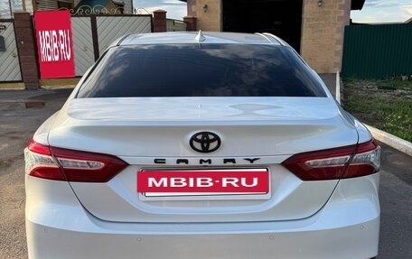 Toyota Camry, 2021 год, 2 699 000 рублей, 7 фотография