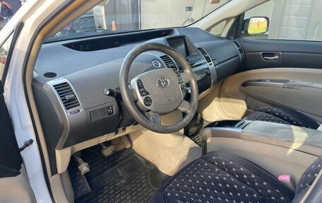 Toyota Prius, 2007 год, 550 000 рублей, 7 фотография