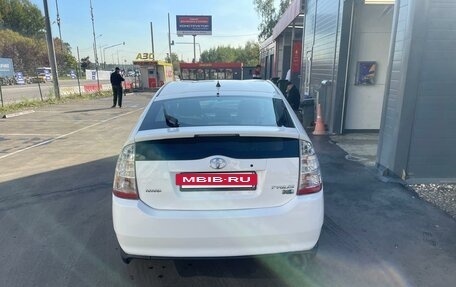 Toyota Prius, 2007 год, 550 000 рублей, 4 фотография