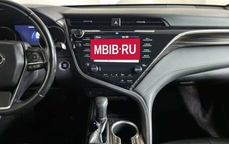 Toyota Camry, 2018 год, 2 059 000 рублей, 11 фотография
