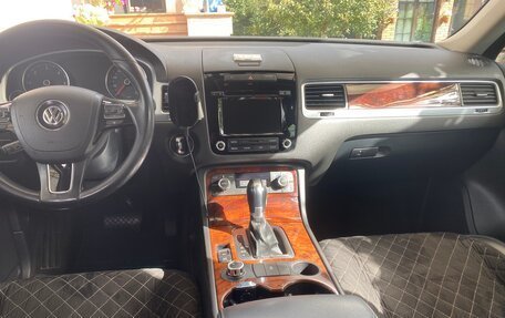 Volkswagen Touareg III, 2013 год, 3 000 000 рублей, 18 фотография