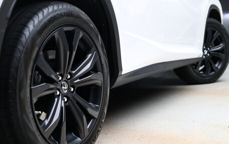 Lexus RX IV рестайлинг, 2020 год, 5 200 000 рублей, 8 фотография