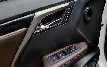Lexus RX IV рестайлинг, 2020 год, 5 200 000 рублей, 18 фотография