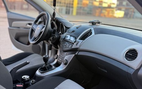 Chevrolet Cruze II, 2014 год, 930 000 рублей, 3 фотография