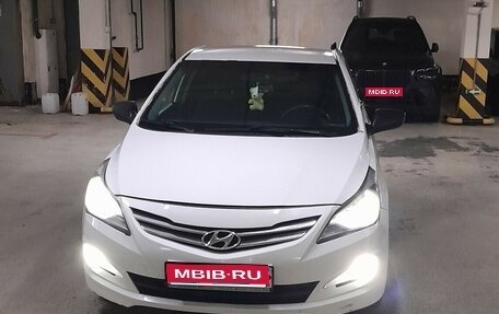 Hyundai Solaris II рестайлинг, 2016 год, 595 000 рублей, 1 фотография