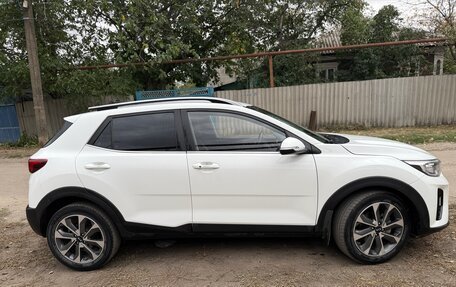KIA Stonic, 2019 год, 2 000 000 рублей, 2 фотография