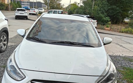 Hyundai Solaris II рестайлинг, 2013 год, 720 000 рублей, 4 фотография