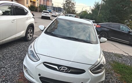 Hyundai Solaris II рестайлинг, 2013 год, 720 000 рублей, 5 фотография