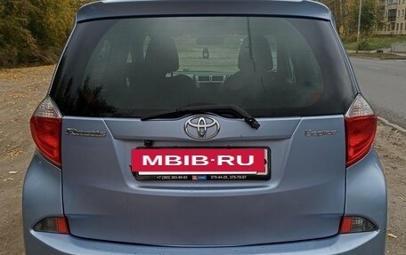 Toyota Ractis II, 2010 год, 680 000 рублей, 5 фотография
