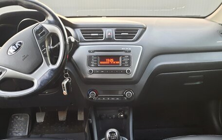 KIA Rio III рестайлинг, 2017 год, 1 000 000 рублей, 3 фотография