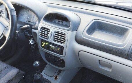 Renault Symbol I, 2005 год, 285 000 рублей, 10 фотография
