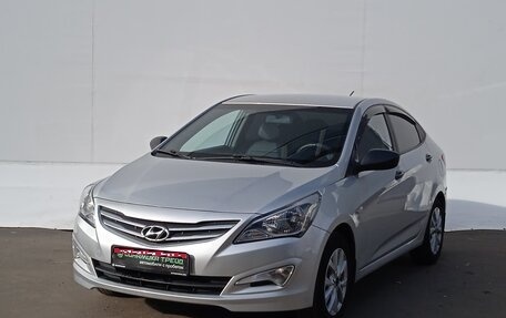 Hyundai Solaris II рестайлинг, 2015 год, 935 000 рублей, 1 фотография