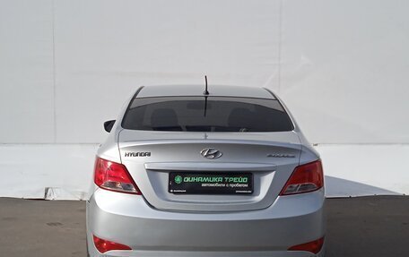 Hyundai Solaris II рестайлинг, 2015 год, 935 000 рублей, 6 фотография