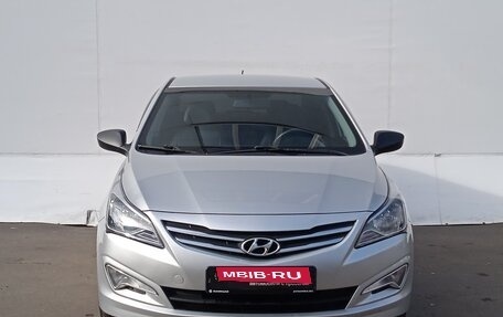 Hyundai Solaris II рестайлинг, 2015 год, 935 000 рублей, 2 фотография