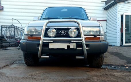 Toyota Land Cruiser 80 рестайлинг, 1997 год, 8 200 000 рублей, 1 фотография