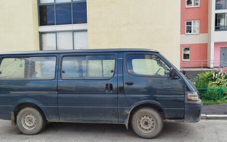 Toyota HiAce H100, 1999 год, 650 000 рублей, 2 фотография