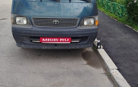 Toyota HiAce H100, 1999 год, 650 000 рублей, 3 фотография