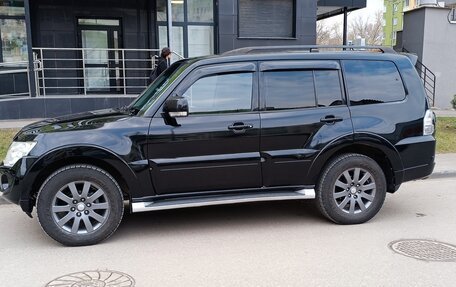 Mitsubishi Pajero IV, 2011 год, 2 000 000 рублей, 1 фотография