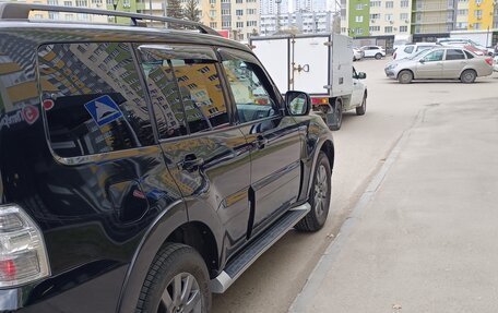 Mitsubishi Pajero IV, 2011 год, 2 000 000 рублей, 4 фотография