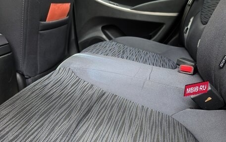 Hyundai Solaris II рестайлинг, 2015 год, 1 100 000 рублей, 11 фотография