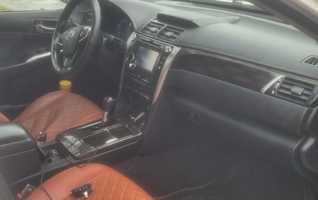 Toyota Camry, 2015 год, 1 850 000 рублей, 5 фотография