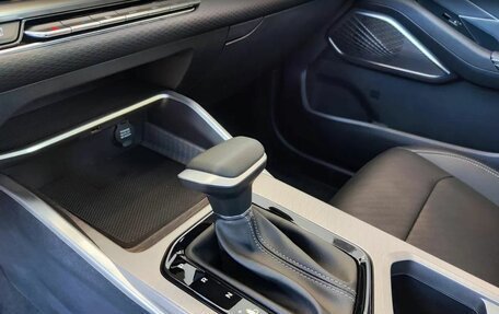 Geely Emgrand, 2024 год, 2 243 990 рублей, 6 фотография