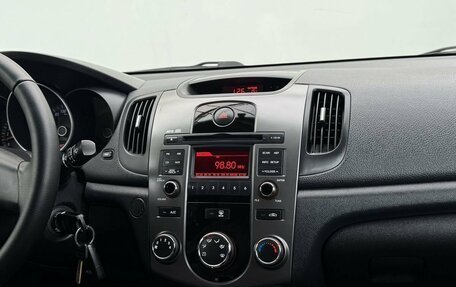 KIA Cerato III, 2010 год, 860 000 рублей, 17 фотография