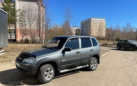 Chevrolet Niva I рестайлинг, 2013 год, 650 000 рублей, 6 фотография