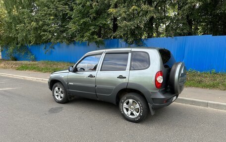Chevrolet Niva I рестайлинг, 2013 год, 650 000 рублей, 15 фотография