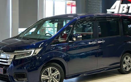 Honda Stepwgn IV, 2018 год, 2 657 000 рублей, 2 фотография
