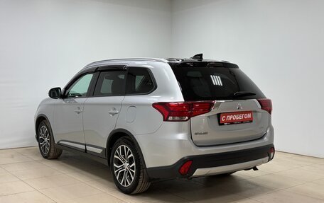Mitsubishi Outlander III рестайлинг 3, 2018 год, 1 900 000 рублей, 6 фотография