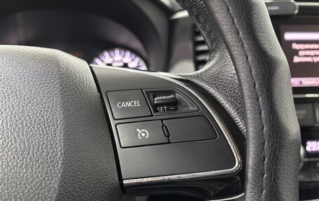 Mitsubishi Outlander III рестайлинг 3, 2018 год, 1 900 000 рублей, 23 фотография