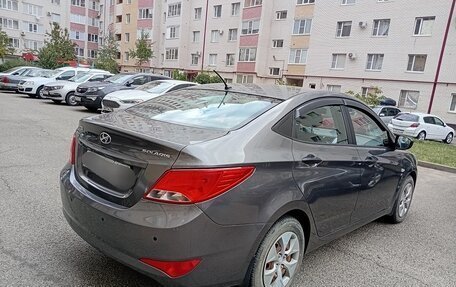 Hyundai Solaris II рестайлинг, 2015 год, 1 250 000 рублей, 5 фотография