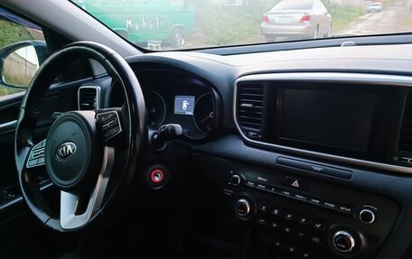 KIA Sportage IV рестайлинг, 2018 год, 2 320 000 рублей, 7 фотография