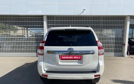 Toyota Land Cruiser Prado 150 рестайлинг 2, 2017 год, 3 297 000 рублей, 6 фотография