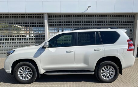 Toyota Land Cruiser Prado 150 рестайлинг 2, 2017 год, 3 297 000 рублей, 8 фотография