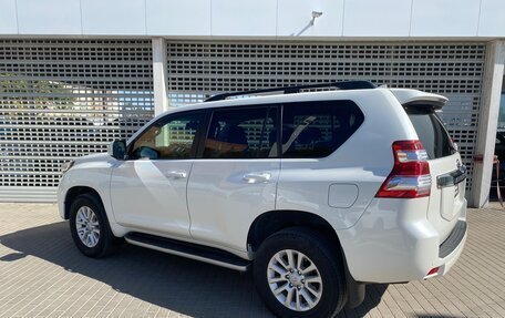 Toyota Land Cruiser Prado 150 рестайлинг 2, 2017 год, 3 297 000 рублей, 7 фотография