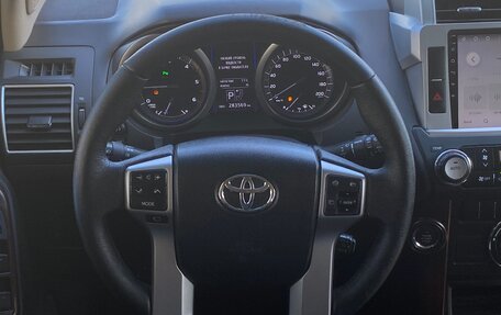 Toyota Land Cruiser Prado 150 рестайлинг 2, 2017 год, 3 297 000 рублей, 17 фотография